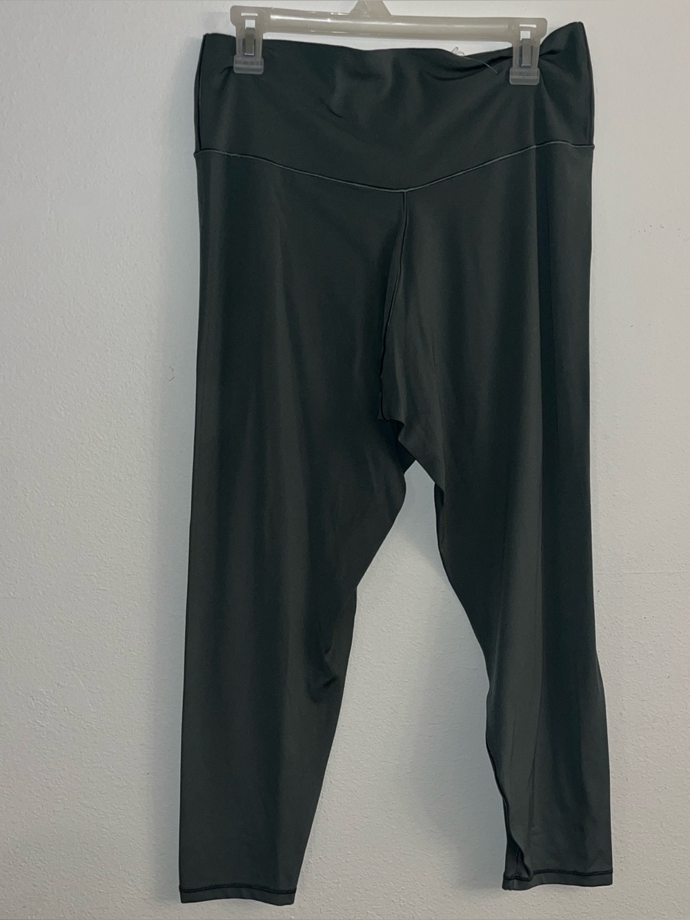 Aerie Offline cross waist sage green leggings yoga pants xxl